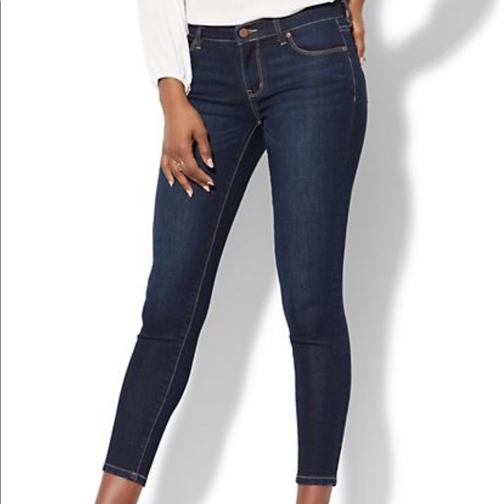 New Soho Dark Blue Hustle NY&Co New York and Company Ankle Skinny Jeans Size 4